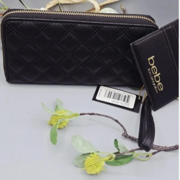 Bebe Quilted BLK Clutch/Wrislet/  Leather Wallet W Card Case Keychain NEW NWT - Picture 2 of 7